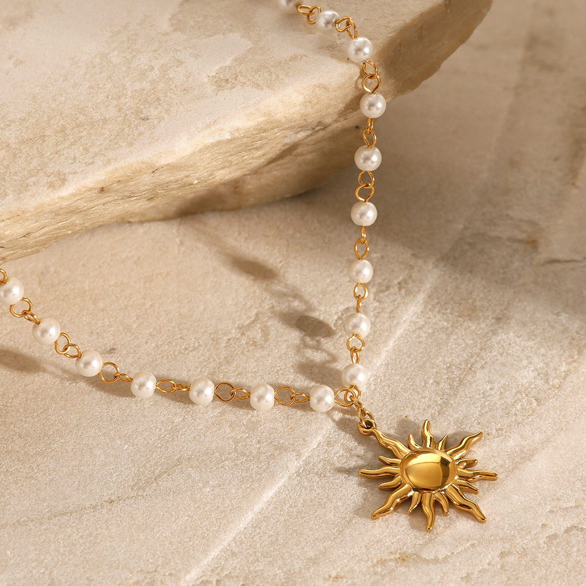 "High-Grade Stainless Steel Pearl Necklace"